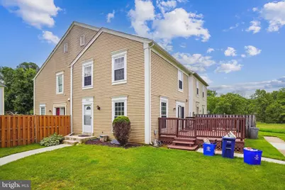 19314 Sandy Lake Drive, Gaithersburg, MD 20879 - Photo 1