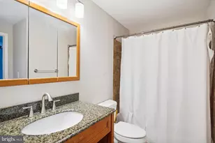 19314 Sandy Lake Dr, Gaithersburg, MD 20879 - Photo 19