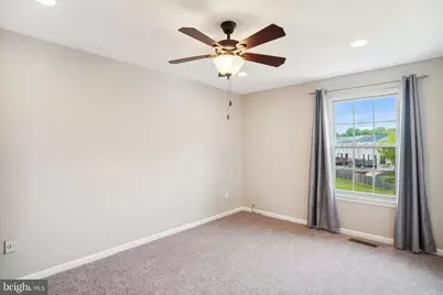 19314 Sandy Lake Drive, Gaithersburg, MD 20879 - Photo 11