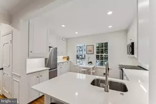 3559 Hamlet Pl, Chevy Chase, MD 20815 - Photo 11