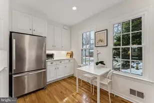 3559 Hamlet Pl, Chevy Chase, MD 20815 - Photo 7