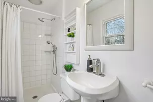 11011 Montrose Ave, Garrett Park, MD 20896 - Photo 27