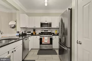 11 Arch Pl, Gaithersburg, MD 20878 - Photo 5