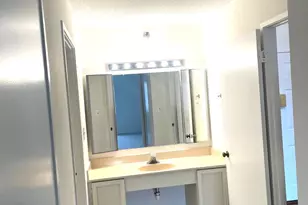 15100 Interlachen Dr, Silver Spring, MD 20906 - Photo 17