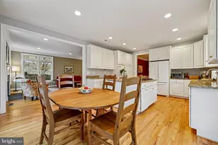 8807 Ridge Rd, Bethesda, MD 20817 - Photo 19