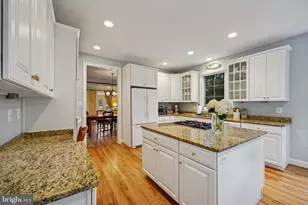 8807 Ridge Rd, Bethesda, MD 20817 - Photo 17