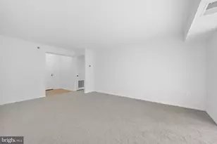 15115 Interlachen Dr, Silver Spring, MD 20906 - Photo 7