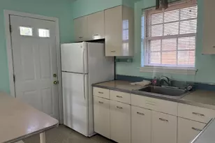 8208 Maple Ridge Rd, Bethesda, MD 20814 - Photo 7