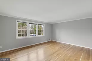 9320 Judge Pl, Montgomery Village, MD 20886 - Photo 5