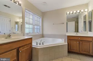 725 Ridgemont Ave, Rockville, MD 20850 - Photo 17