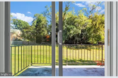 10661 Montrose Avenue, Bethesda, MD 20814 - Photo 3