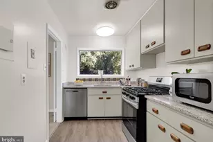 10661 Montrose Ave, Bethesda, MD 20814 - Photo 5