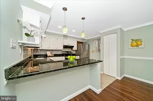 19807 Wheelwright Dr, Gaithersburg, MD 20886 - Photo 15