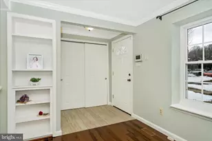 19807 Wheelwright Dr, Gaithersburg, MD 20886 - Photo 3