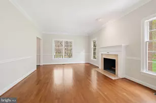 5900 Serenity Ln, Derwood, MD 20855 - Photo 9