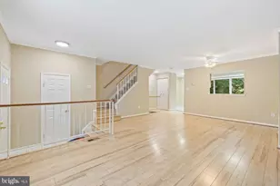 20104 Timber Oak Ln, Germantown, MD 20874 - Photo 3