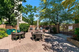 10101 Grosvenor Pl, Rockville, MD 20852 - Photo 33