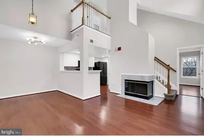 913 Hillside Lake Terrace #413, Gaithersburg, MD 20878 - Photo 3
