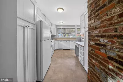 6020 Cheshire Drive, Bethesda, MD 20814 - Photo 7