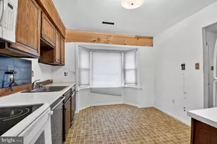 7607 Heatherton Ln, Rockville, MD 20854 - Photo 13