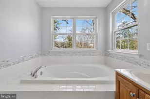 11913 Hunters Ln, Rockville, MD 20852 - Photo 31