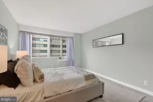 4515 Willard Ave, Chevy Chase, MD 20815 - Photo 9