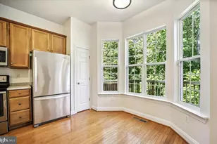 3905 Chelsea Park Ln, Burtonsville, MD 20866 - Photo 5