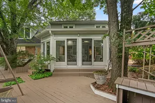 1 Orchard Wy S, Potomac, MD 20854 - Photo 5