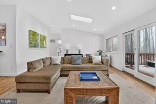 10209 Lloyd Rd, Potomac, MD 20854 - Photo 5