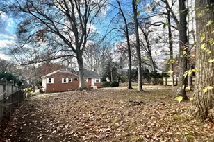 5719 Rossmore Dr, Bethesda, MD 20814 - Photo 27