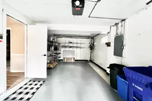 5719 Rossmore Dr, Bethesda, MD 20814 - Photo 25