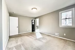 5719 Rossmore Dr, Bethesda, MD 20814 - Photo 9