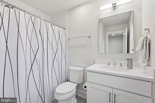 10410 Breuer St, Bethesda, MD 20817 - Photo 17