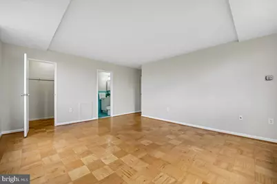 10401 Grosvenor Place #610, Rockville, MD 20852 - Photo 15