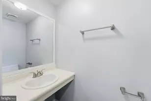 14629 Sandy Ridge Rd, Silver Spring, MD 20905 - Photo 5