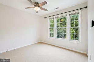 518 Winding Rose Dr, Rockville, MD 20850 - Photo 27