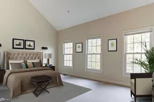 9703 Whitley Park Pl, Bethesda, MD 20814 - Photo 7