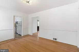 7408 Wyndale Ln, Chevy Chase, MD 20815 - Photo 17