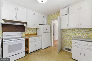 7408 Wyndale Ln, Chevy Chase, MD 20815 - Photo 19