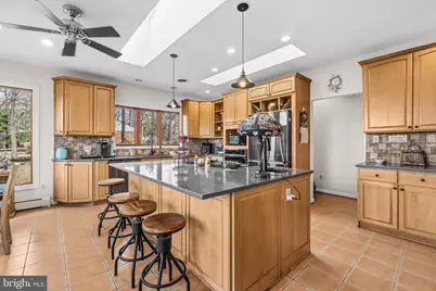 18900 Woodway Drive, Rockville, MD 20855 - Photo 11