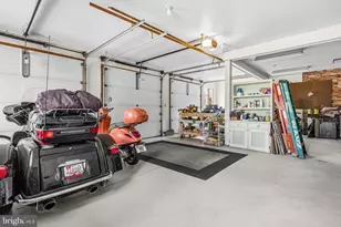 18900 Woodway Dr, Rockville, MD 20855 - Photo 43