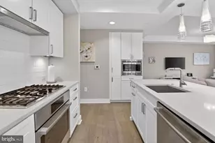 8302 Woodmont Ave, Bethesda, MD 20814 - Photo 11