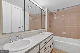 11801 Rockville Pike, Rockville, MD 20852 - Photo 17