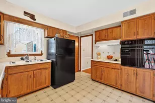 2204 Badian Dr, Silver Spring, MD 20904 - Photo 13