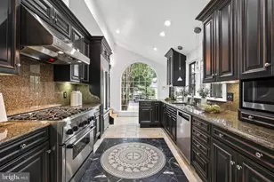 4817 Chevy Chase Blvd, Chevy Chase, MD 20815 - Photo 17