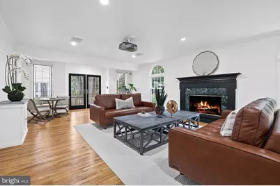 4817 Chevy Chase Boulevard, Chevy Chase, MD 20815 - Photo 27