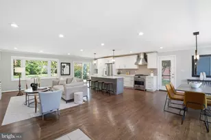 912 Burnt Crest Ln, Silver Spring, MD 20903 - Photo 3