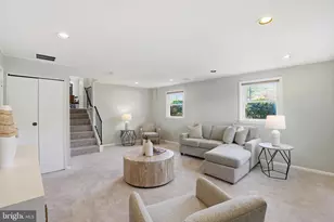 912 Burnt Crest Ln, Silver Spring, MD 20903 - Photo 17