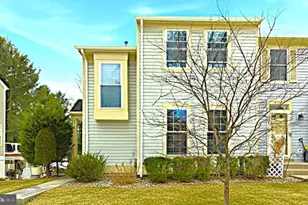 9512 White Pillar Terrace, Gaithersburg, MD 20882 - Photo 3