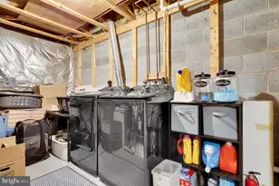 17121 Briardale Rd, Rockville, MD 20855 - Photo 33